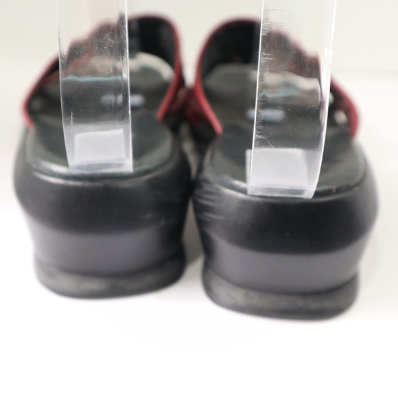 Clarks Red Leather Womens Sandals Shoes Size 6M - Picture 4 of 8